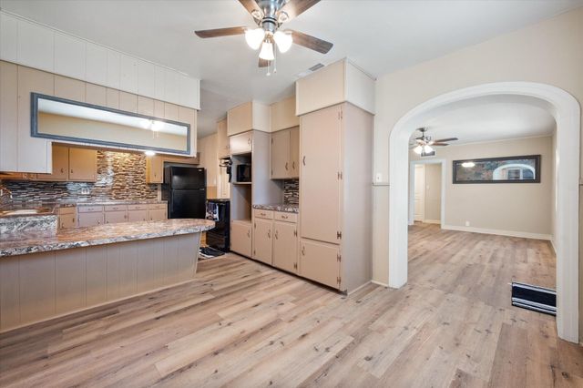 1505 Austin Street, Levelland, TX 79336