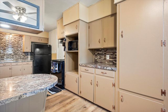 1505 Austin Street, Levelland, TX 79336