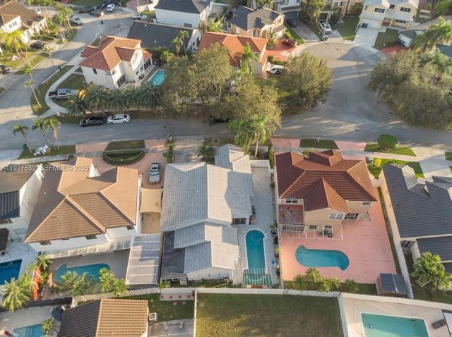 15529 SW 99th Ter, Miami, FL 33196