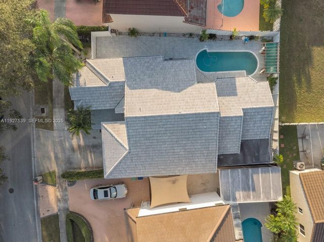 15529 SW 99th Ter, Miami, FL 33196