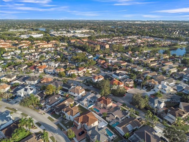 15529 SW 99th Ter, Miami, FL 33196