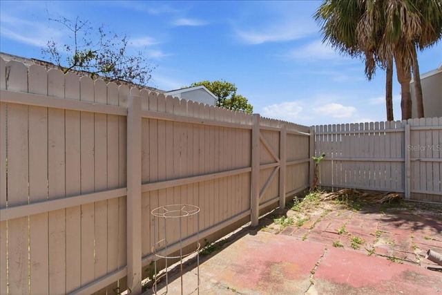 1412 OAK PLACE B, Apopka, FL 32712