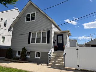 701 W 46th Street, Chicago, IL 60609