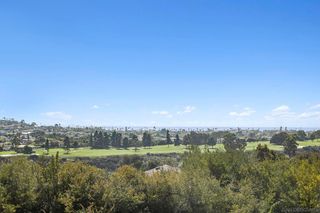 7105 Country Club Dr, La Jolla, CA 92037