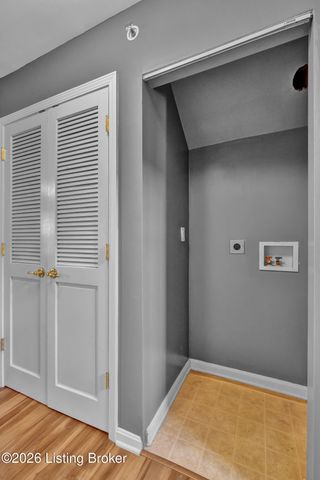225 Crescent Hill Pl 211, Louisville, KY 40206