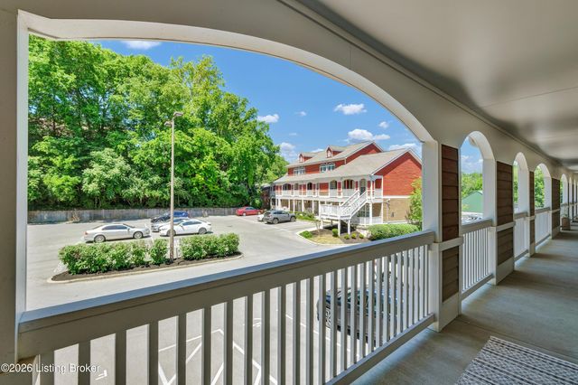 225 Crescent Hill Pl 211, Louisville, KY 40206