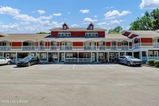225 Crescent Hill Pl 211, Louisville, KY 40206
