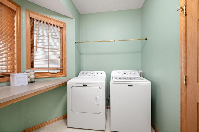 11466 Preserve Lane N, Champlin, MN 55316