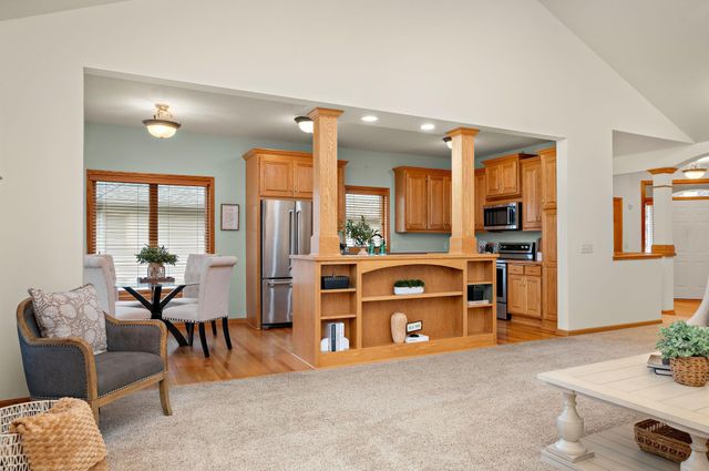 11466 Preserve Lane N, Champlin, MN 55316