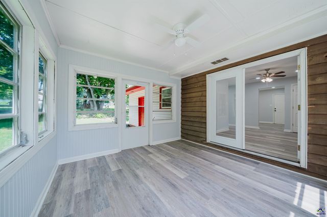 214 Oak Ridge Drive, Byron, GA 31008