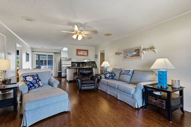 308 28th Ave. N, North Myrtle Beach, SC 29582