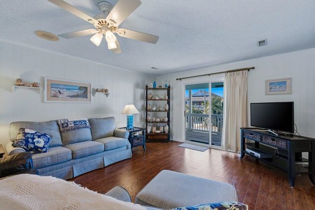 308 28th Ave. N, North Myrtle Beach, SC 29582