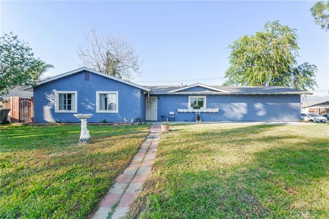 19450 Woodhill Street, Rialto, CA 92376