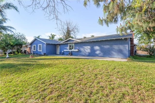 19450 Woodhill Street, Rialto, CA 92376