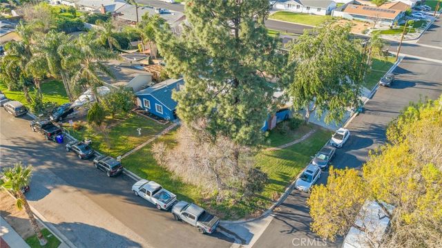 19450 Woodhill Street, Rialto, CA 92376