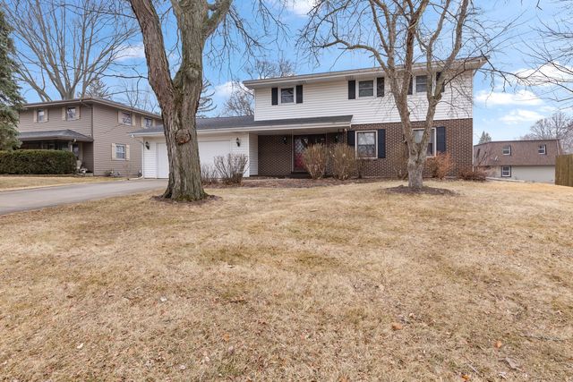 1726 Williamsburg Road, Rockford, IL 61107