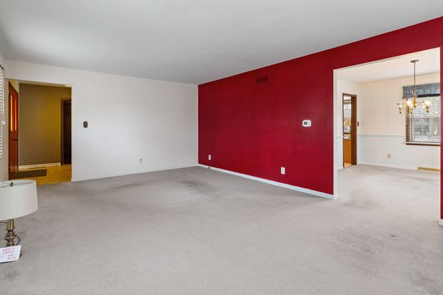 1726 Williamsburg Road, Rockford, IL 61107