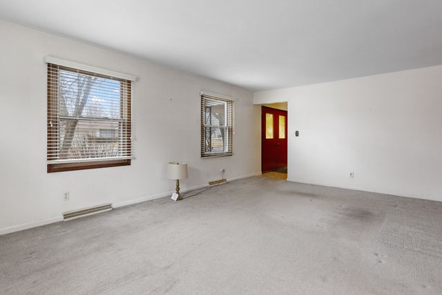 1726 Williamsburg Road, Rockford, IL 61107