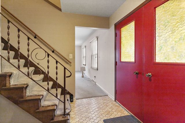 1726 Williamsburg Road, Rockford, IL 61107