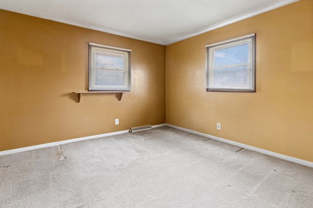 1726 Williamsburg Road, Rockford, IL 61107