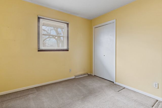 1726 Williamsburg Road, Rockford, IL 61107