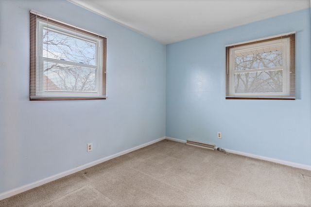 1726 Williamsburg Road, Rockford, IL 61107