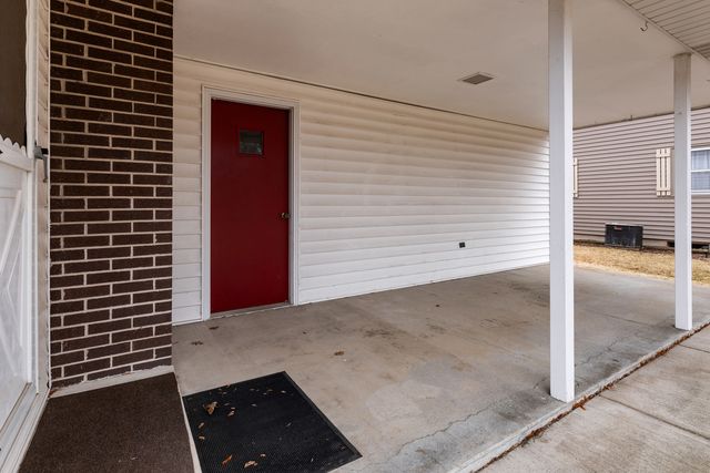 1726 Williamsburg Road, Rockford, IL 61107