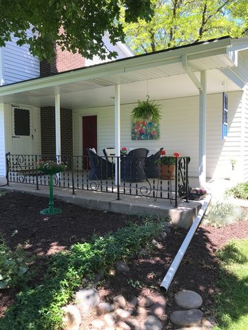 1726 Williamsburg Road, Rockford, IL 61107