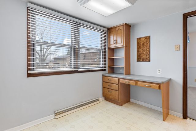 1726 Williamsburg Road, Rockford, IL 61107