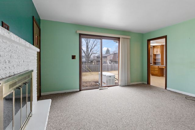 1726 Williamsburg Road, Rockford, IL 61107