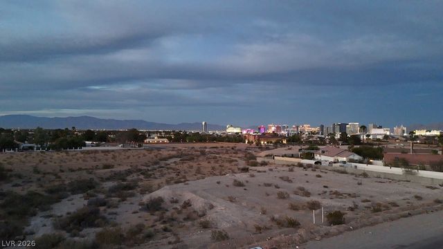 Mohawk, Las Vegas, NV 89118