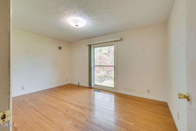 4709 Edens View Road, Kingsport, TN 37664