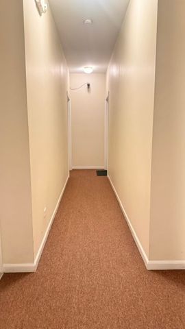 5642 N Broadway Street 3N, Chicago, IL 60660