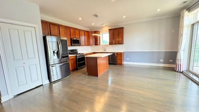5642 N Broadway Street 3N, Chicago, IL 60660