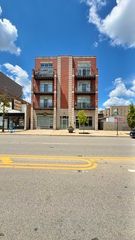 5642 N Broadway Street 3N, Chicago, IL 60660