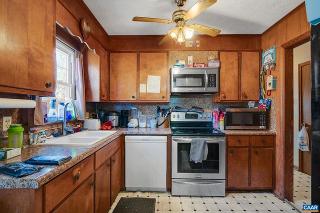 218 MAHAN RD, Cumberland, VA 23901