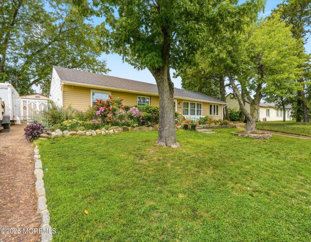 528 New York Avenue, Brick, NJ 08724