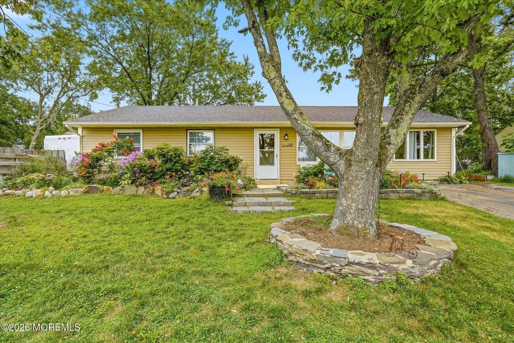 528 New York Avenue, Brick, NJ 08724
