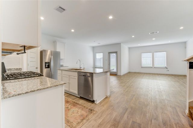 7319 Sunset Creek Drive, Richmond, TX 77469