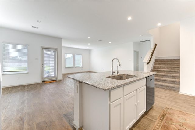 7319 Sunset Creek Drive, Richmond, TX 77469