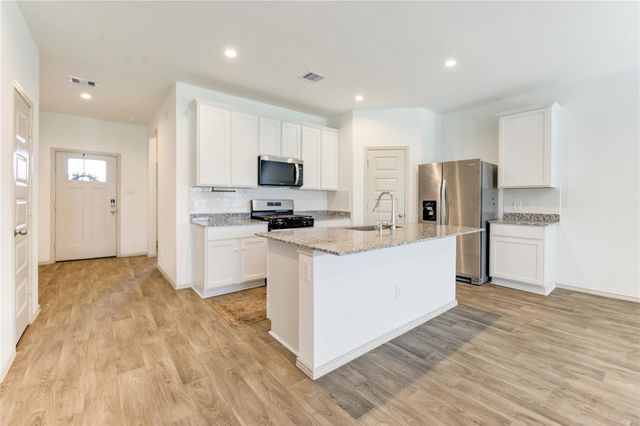 7319 Sunset Creek Drive, Richmond, TX 77469