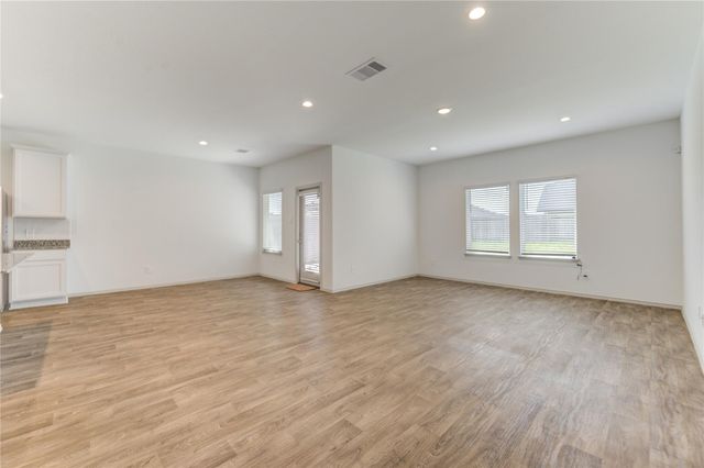 7319 Sunset Creek Drive, Richmond, TX 77469