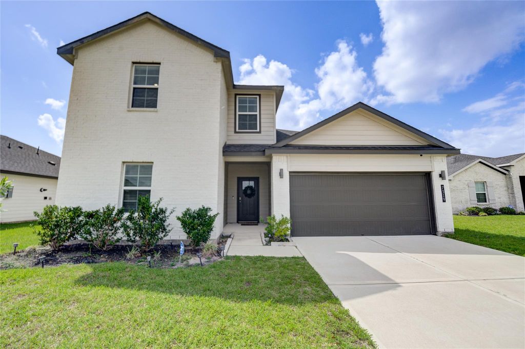 7319 Sunset Creek Drive, Richmond, TX 77469