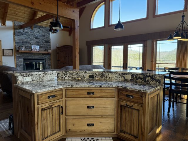 575 E Fork Rd, Whitleyville, TN 38588