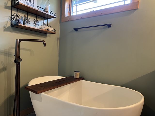 575 E Fork Rd, Whitleyville, TN 38588