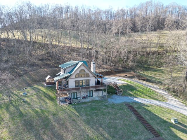 575 E Fork Rd, Whitleyville, TN 38588