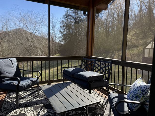 575 E Fork Rd, Whitleyville, TN 38588