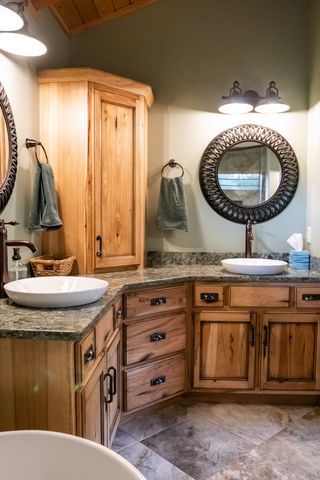 575 E Fork Rd, Whitleyville, TN 38588