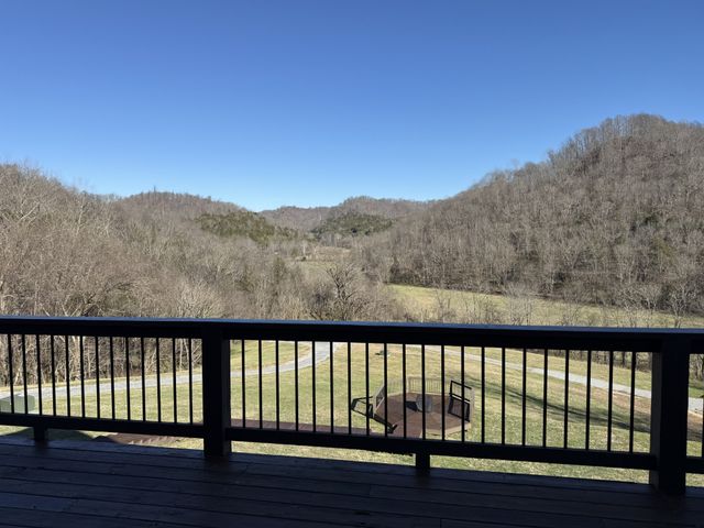 575 E Fork Rd, Whitleyville, TN 38588