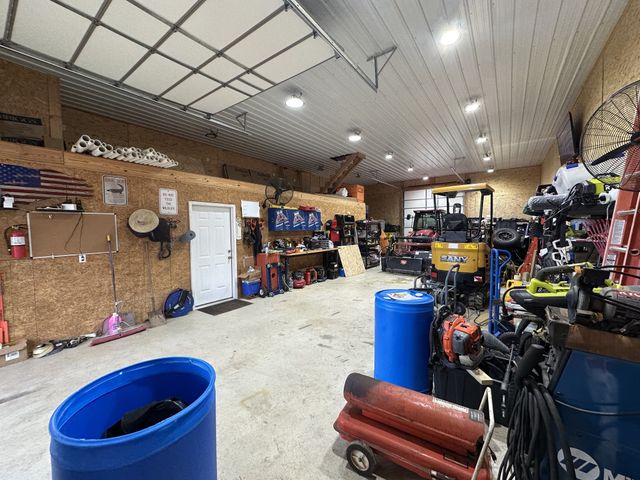 575 E Fork Rd, Whitleyville, TN 38588